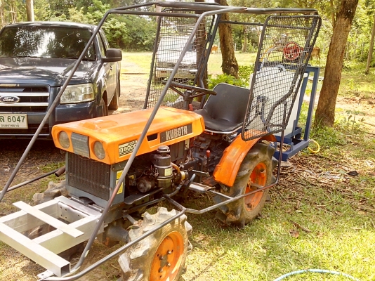 ขายรถไถเล็ก kobota b6000 จากนอก 4wd