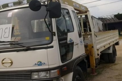 ขายหกล้อ Hino ho7c เทอร์โบ 210 แรง ประกอบ ปี09 ติดเครน 3 ตัน 3 ปลอก โทร 088-4501277