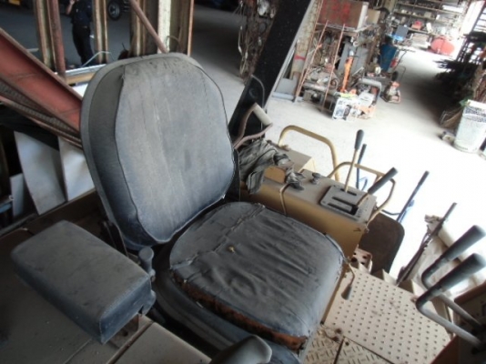 รถดันดิน D4C สภาพพร้อมใช้งาน สนใจคลิ๊กเลยค่ะ