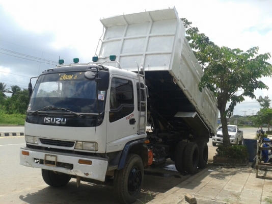 ขายรถบรรทุกสิบล้อดั๊มพ์ Isuzu deca เครื่อง 270 แรง 2 เพลาดั๊มพ์สามมิตร พร้อมระบบลากพ่วง ทะเบียนพร้อม