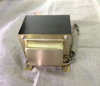 ขายหม้อแปลงไฟ INPUT 220V OUTPUT 100 - 110V