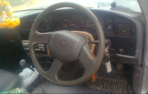 ขาย TOYOTA mighty-x ปี94 เครื่องดี ช่วงล่างดี คลัชชีสวย ภายในสวย แอร์เย็น