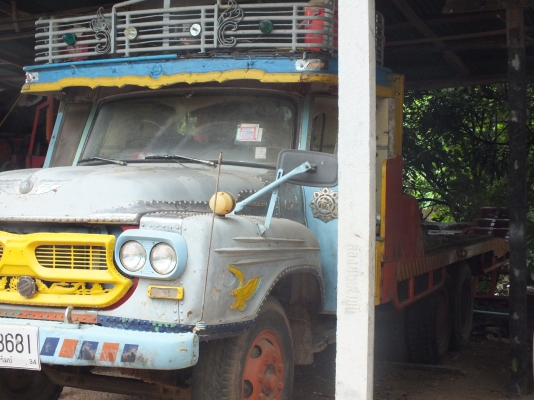 รถสิบล้อ