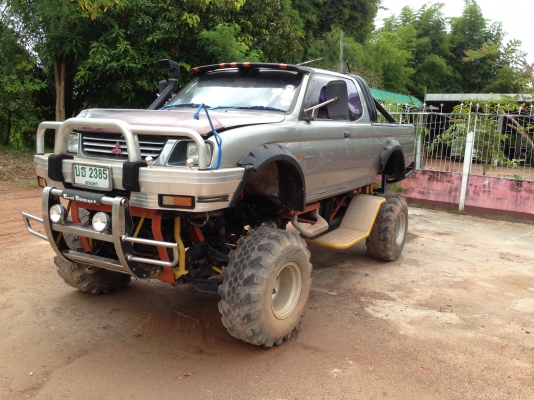 ขายรถบิ๊กฟุต สภาพสวย โทร 0812628564