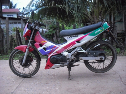 ขายHonda Dash125 เครื่องดีรถเดิมพร้อมใช้มีเล่มพร้อมชุดโอนราคา6,900 บาท