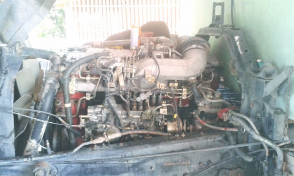 ขายสิบล้อ2เพลา รุ่น  FM3H ใส่เครื่อง jo8c 260เเรงเป้นท้ายลาด