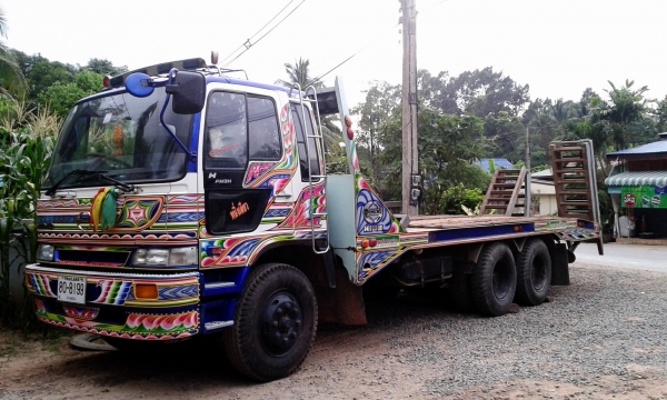 ขายสิบล้อ2เพลา รุ่น  FM3H ใส่เครื่อง jo8c 260เเรงเป้นท้ายลาด