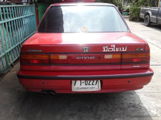 ซีวิคท้ายแดงพร้อมใช้เกียร์ออโต้ เครื่องหัวฉีด ปี 92