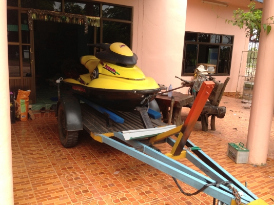 ขายเรือเจ็ทสกี สภาพสวย โทร 0812628564