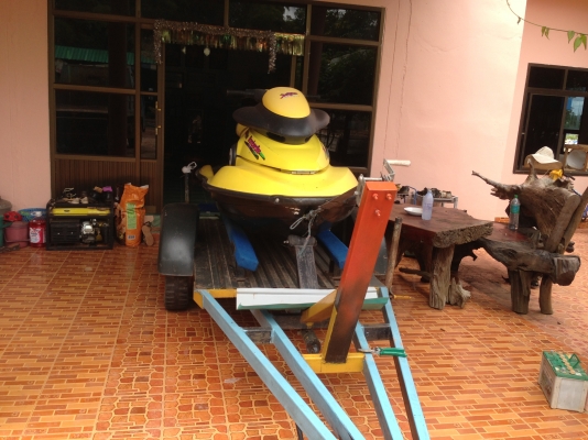 ขายเรือเจ็ทสกี สภาพสวย โทร 0812628564