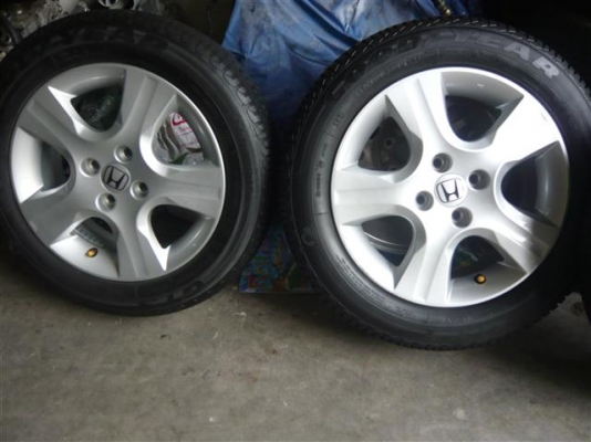 ล้อแม็กซ์ Honda Jazz2010 ขอบ 15 พร้อมยางสวยเลย