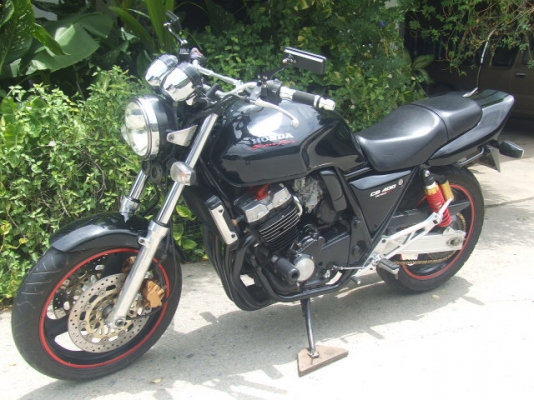 CB 400 y.96 version R เครื่องดี สีสวย แต่งแล้ว <<สรรพสามิต>>