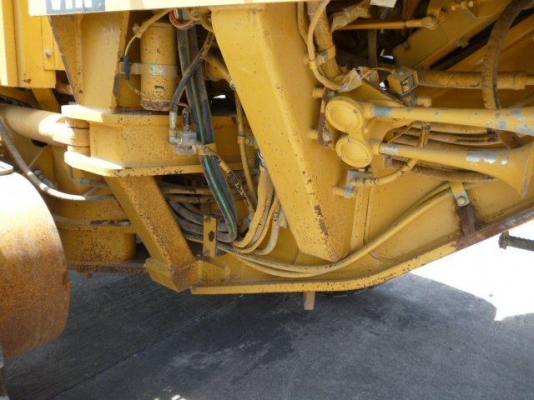 ขายรถเกรด CAT 140H , sn;2ZK08136 ,yr.2003,hr.9887 ติดสแควริฟายจากนอก ยางใหม่ 085-9049669