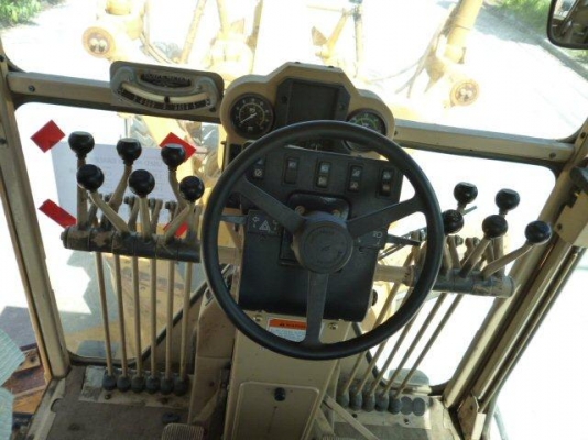 ขายรถเกรด CAT 140H , sn;2ZK08136 ,yr.2003,hr.9887 ติดสแควริฟายจากนอก ยางใหม่ 085-9049669