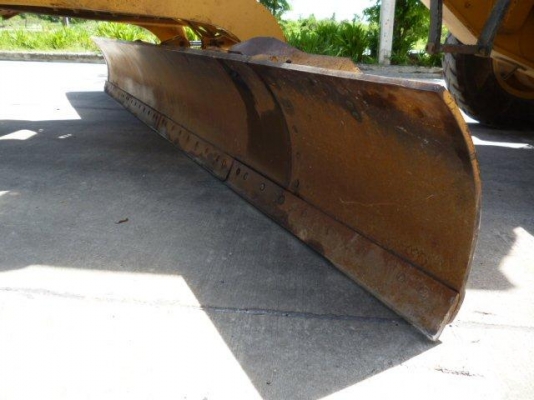 ขายรถเกรด CAT 140H , sn;2ZK08136 ,yr.2003,hr.9887 ติดสแควริฟายจากนอก ยางใหม่ 085-9049669