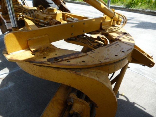 ขายรถเกรด CAT 140H , sn;2ZK08136 ,yr.2003,hr.9887 ติดสแควริฟายจากนอก ยางใหม่ 085-9049669