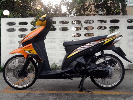 ขออนุญาติขาย Honda Click Parking Brake ปี51 แต่งสวยหล่อๆ ขออนุญาติขาย Honda Click Parking Brake ปี51 แต่งสวยหล่อๆ