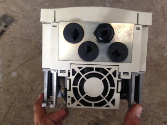 ขาย Inverter ของ mitsubishi ขนาด 5 HP. ไฟ 220 v พร้อมใช้งาน ขาย Inverter ของ mitsubishi ขนาด 5 HP. ไฟ 220 v พร้อมใช้งาน