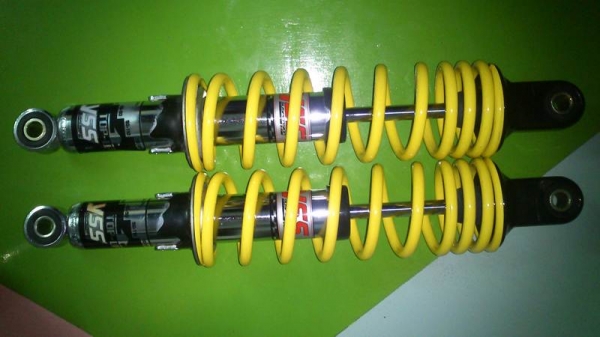 ขอขาย โช๊ค yss สภาพ 90 \% ใส่ได้แค่ 10 วัน