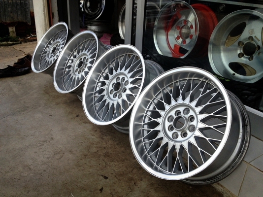 ขายล้อ Rial Germany ขอบ 17x7.5 ET+35 4/100-114.3 สภาพสวย พร้อมใส่ครับ