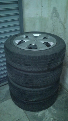 ขอขาย ทั่งชุด !!แม็กพร้อมยาง ยาริส 185/60 R15 ปี 10 สภาพดี