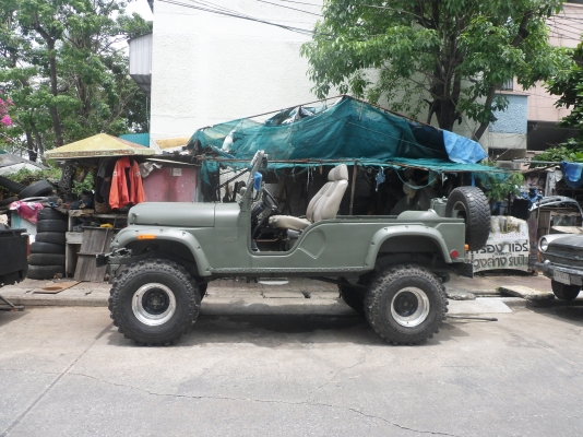 ขายจี๊ปและพ่วงหลัง