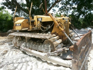 ขายCAT D4Eตีนเป็ด สภาพสวยพร้อมใช้ ติดต่อได้ที่คุณ อ๊อฟ พิจิตร 086-737-9991