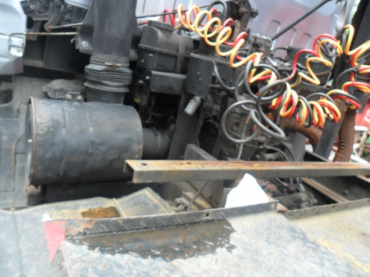 Nissan UD CWM430HT-62194  290 แรงม้า หัวลากพร้อมใช้