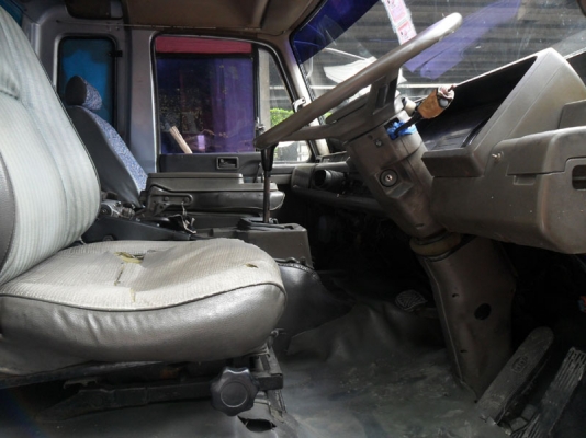 Nissan UD CWM430HT-62194  290 แรงม้า หัวลากพร้อมใช้