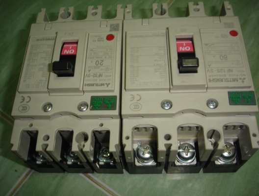ขายเบรคเกอร์ไฟฟ้า 3P 80A,20A MITSUBISHI