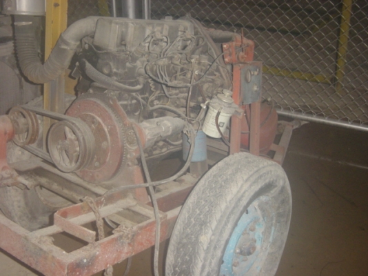 ขายเครื่องสูบน้ำ Nissan  4  สูบ