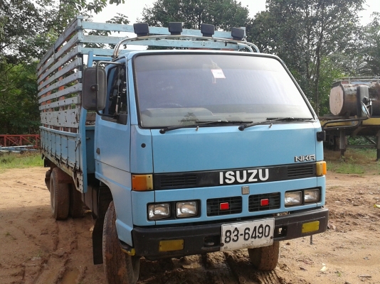 ขายรถ 6 ล้อ ISUZU NKR 110 แรง เกียร์ยาว