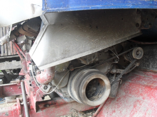 ขายรถเกี่่ยว HINO 3M SAKPATTANA อุ้ม 2.2 ตัน