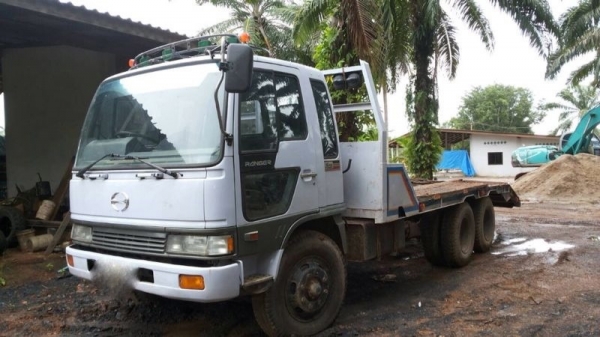 รถฮีโน่ 10 ล้อ ท้ายลาด  KT 725   เปลื่ยนเครื่อง 186 แรงม้า  สนใจติดต่อ 081 - 6079515