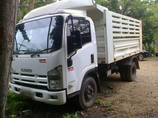 รถอีซูซุ 6 ล้อดั้ม NPR 150 แรงม้า ปี 54  ( รถวิ่ง 5x,xxx กม. )  สนใจติดต่อ 081 - 6079515