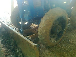 ขายรถไถ FORD 6610 2เพลา รถเก่านอก ไม่มีเอกสาร เครื่องมือ 7 จาน ใบมีดดันหน้า ราคา 370000