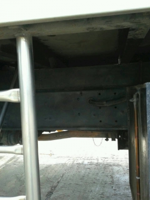 รถอีซซุ 10 ล้อ ตู้เย็น  230 แรงม้า ปี 47  สนใติดต่อ 081 - 6079515