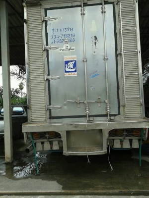 รถอีซซุ 10 ล้อ ตู้เย็น  230 แรงม้า ปี 47  สนใติดต่อ 081 - 6079515