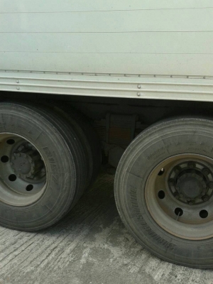 รถอีซซุ 10 ล้อ ตู้เย็น 230 แรงม้า ปี 47 สนใจติดต่อ 081 - 6079515 รถอีซซุ 10 ล้อ ตู้เย็น 230 แรงม้า ปี 47 สนใจติดต่อ 081 - 6079515