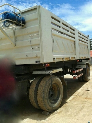 ขายห่างพ่วง สามมิต 2 เพลา  ปี 49  สนใจติดต่อ 081 - 6079515