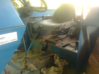ขายรถไถ FORD 6640 เพลาเดี่ยว เอกสารเล่มทะเบียน 7 จาน ใบมีดดันหน้า ราคา 420000