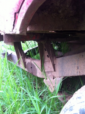 ขายแชสซี LN56 พร้อมช่วงล่าง ราคา 13500 บาท ขายแชสซี LN56 พร้อมช่วงล่าง ราคา 13500 บาท