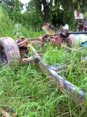 ขายแชสซี LN56 พร้อมช่วงล่าง ราคา 13500 บาท ขายแชสซี LN56 พร้อมช่วงล่าง ราคา 13500 บาท