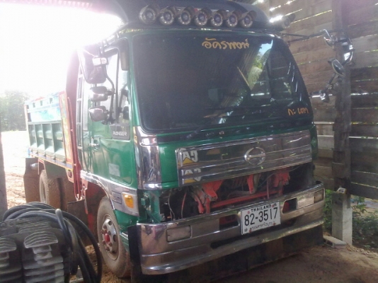 ขาย6ล้อดั๊มดินสวยจัด อายุน้อย HINO FD HO7D195hpเครื่องดี ช่วงล่างแน่น คัสซีสวย กระบะดั๊มเหล็กสวย พื้นดีข้างดี หัวบางสีสวย ภายในครบ แอร์ พ.พาวเวอร์ เบรคทริฟฟี่ ยาง8.25 สวย6เส้น พร้อมใช้ พร้อมลุยงาน เอกสารเล่มทะเบียนครบ ราคาต่อรองได้เด้อ พี่น้องครับ