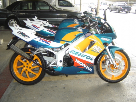 NSR  150 SP PROARM 150SP ทำสีใหม่ทั้งคัน สวยมาก ราคา 35900 บาท  กทม สีลม ซอย 10 โทร 0808051985