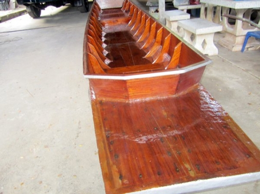 เรือไม้สักแท้ๆ 10 ศอก