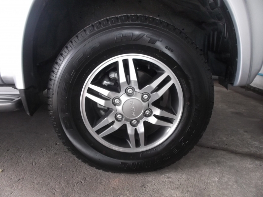 ล้อแม็ก พร้อมยาง ISUZU