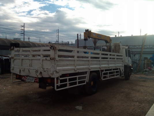 ขายรถบรรทุกหกล้อ MITSUBISHI FUSO ปี 45 ติดเครน TANADO 3 TON 4 ปลอก เครื่อง 195 แรงม้า ยาง 900 กระบะยาว 6.50 m.