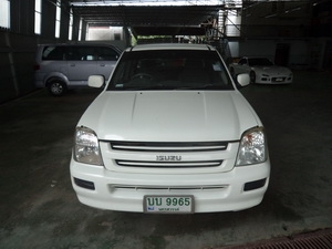 ขาย ISUZU 2.5 แค็ปปี 2004 สวยๆ ถูกๆขายตามสภาพ086-4457033ไม่ลดแล้วครับ