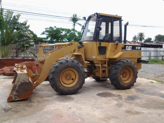 ขายรถตักล้อยาง 910 F